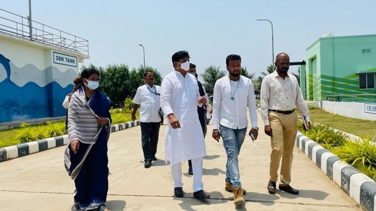 H&UD minister, Bhubaneswar mayor visit sewage treatment plant at Basuaghai