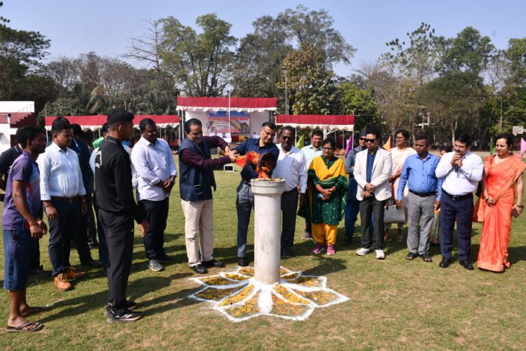 Deepu Kisku, Ambika Golari shine at Ravenshaw University’s Annual Athletic Meet