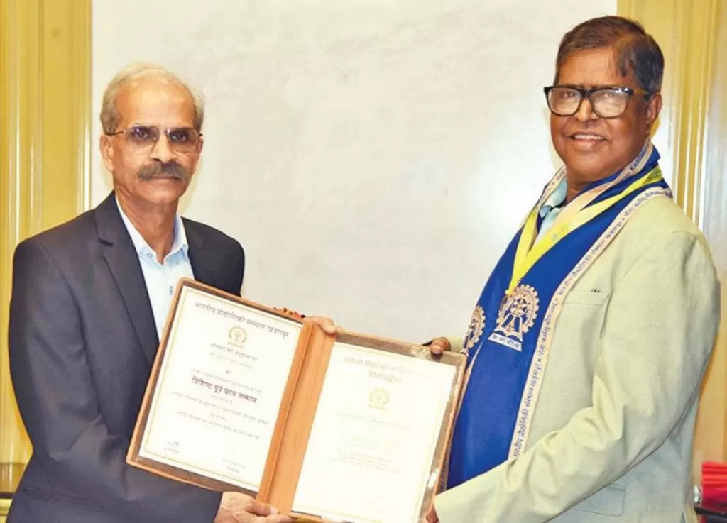 Prof. (Dr.) Manojranjan Nayak